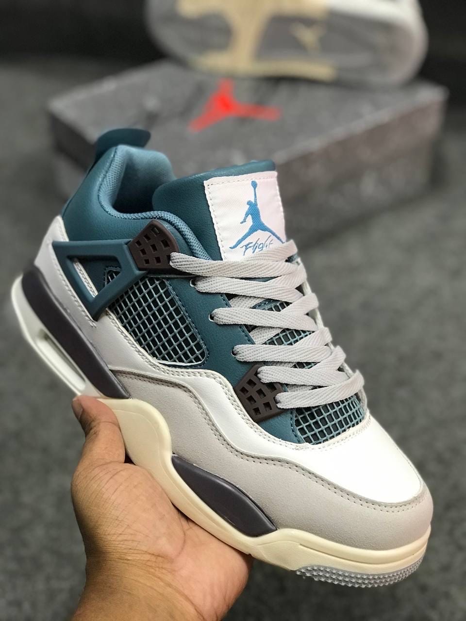 NIKE JORDANS RETRO 4 SNORLAX