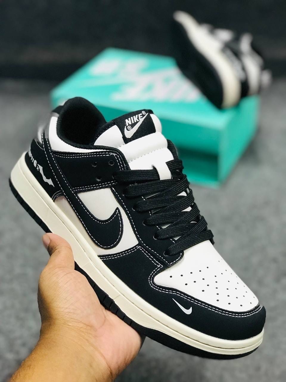 nike dunk low batman