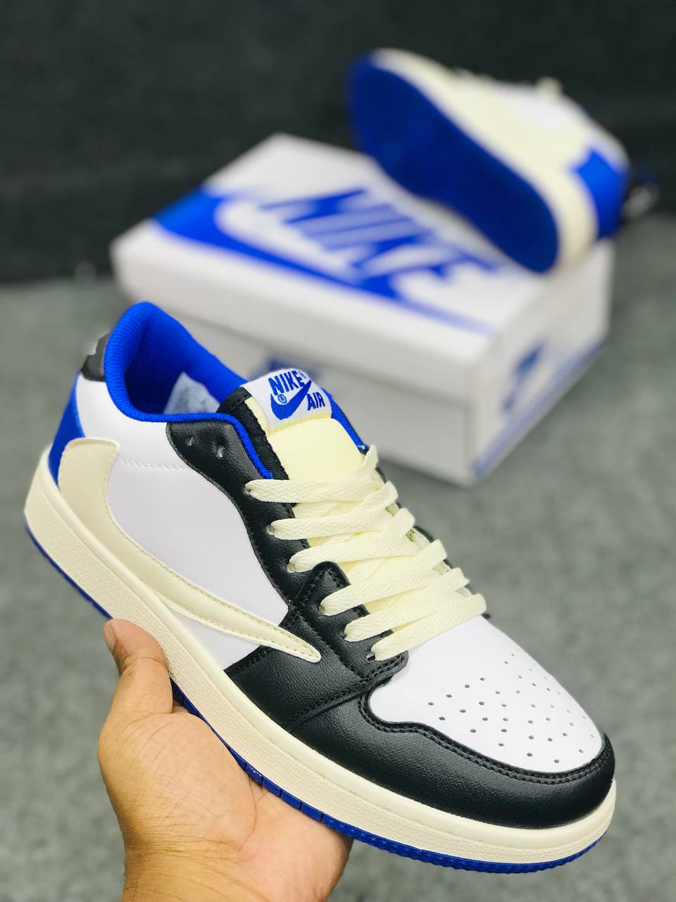 Air Jordan 1 Low Travis Scott x Fragment