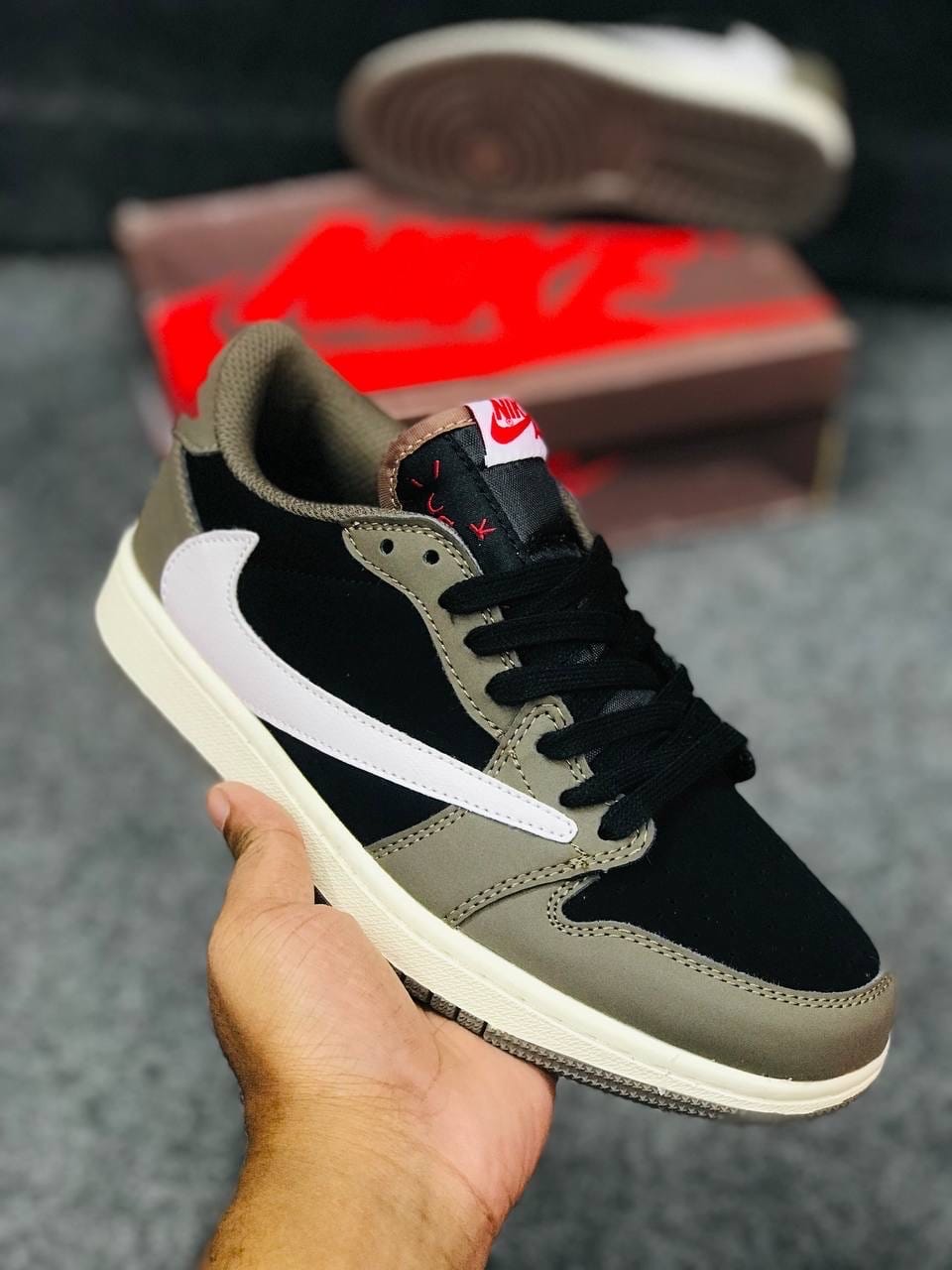 Travis Scott x Air Jordan 1 Low OG