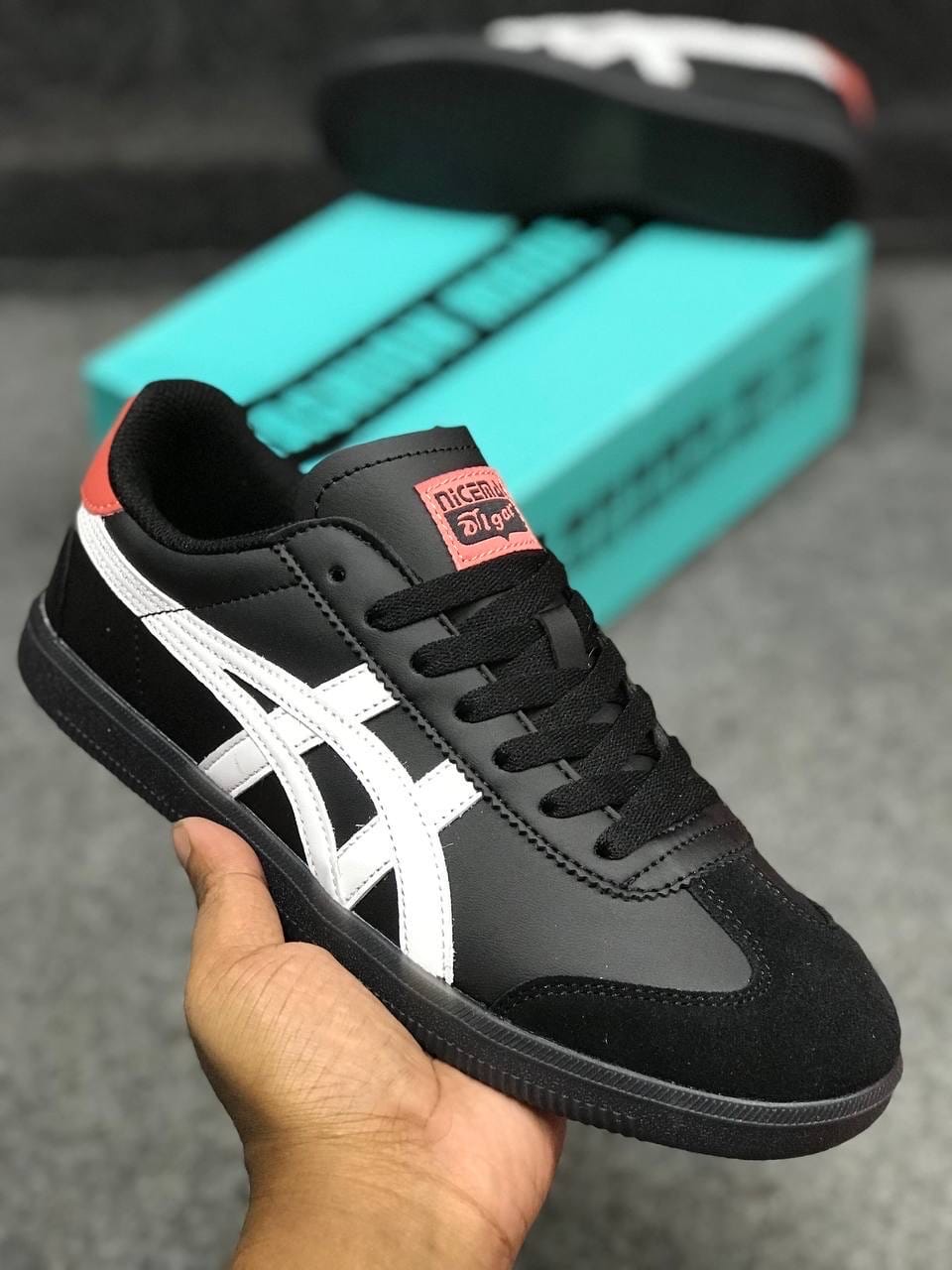 Onitsuka Tiger Tokuten